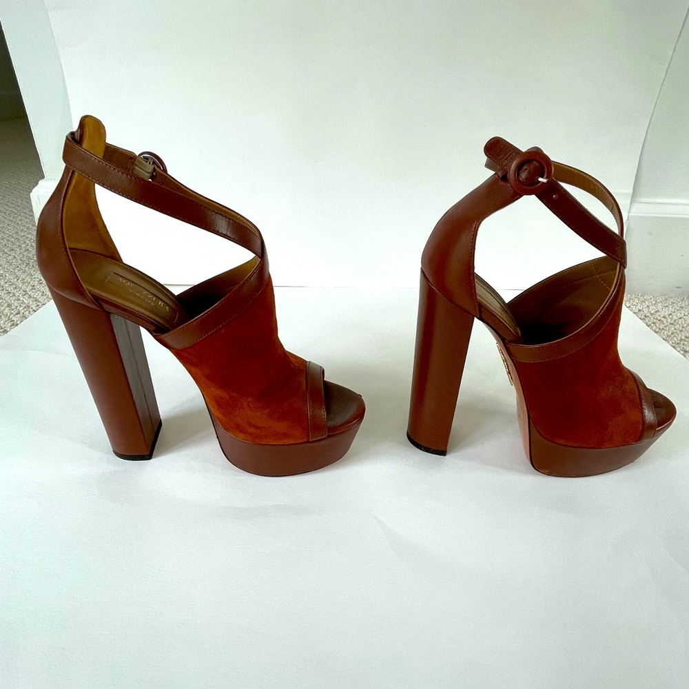 Brown platform suede aquazurra heels